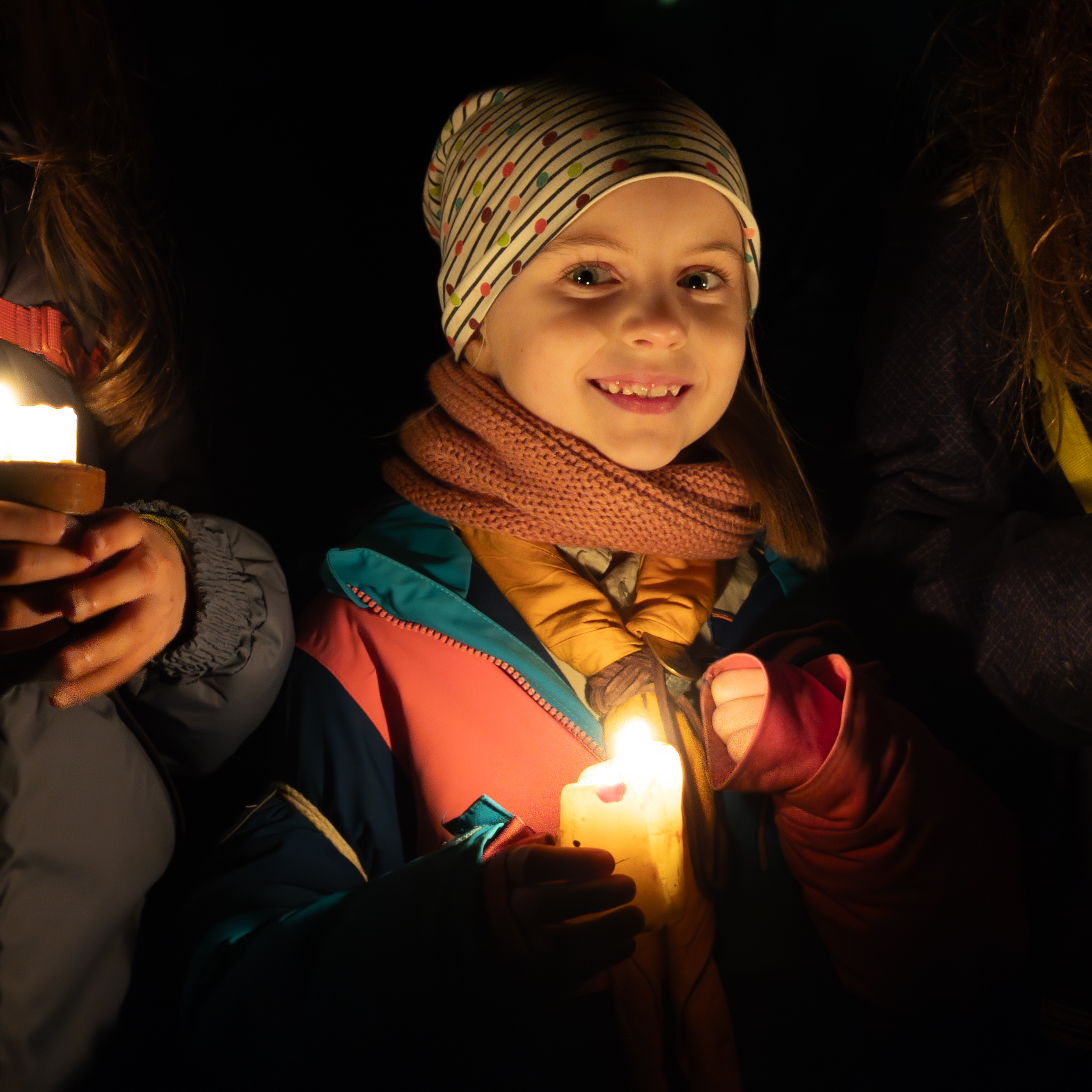 Kinderlachen gehört zu Weihnachten