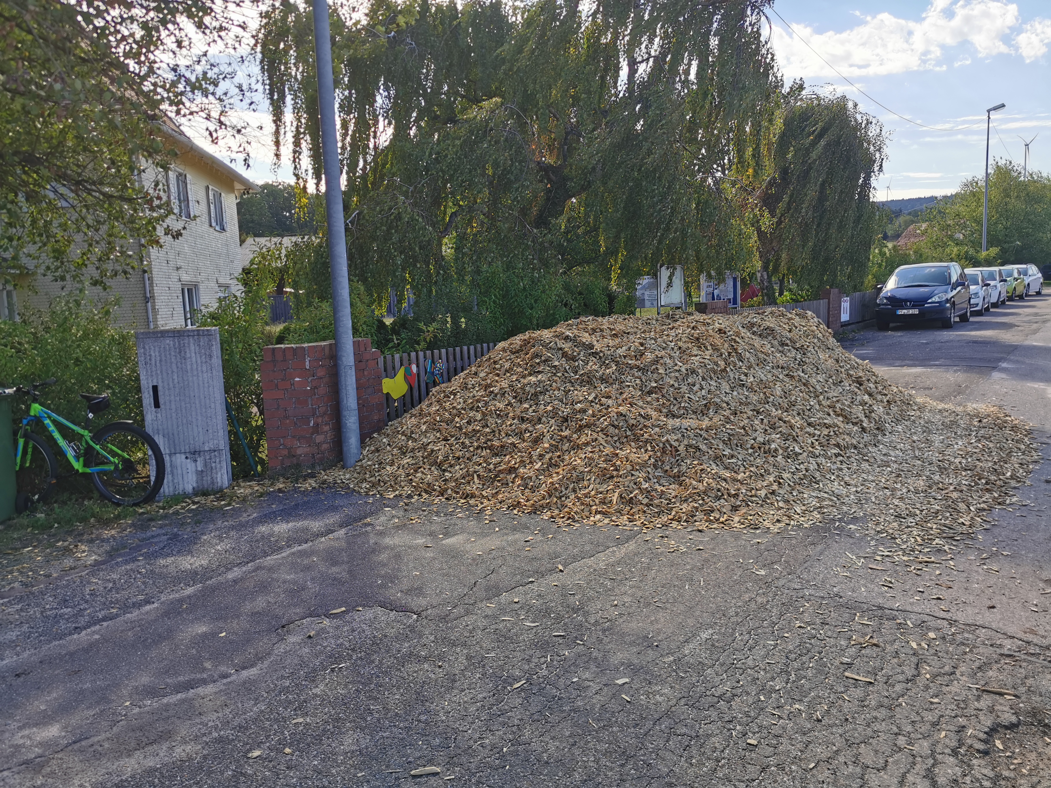 Holzschnitze für die Wege